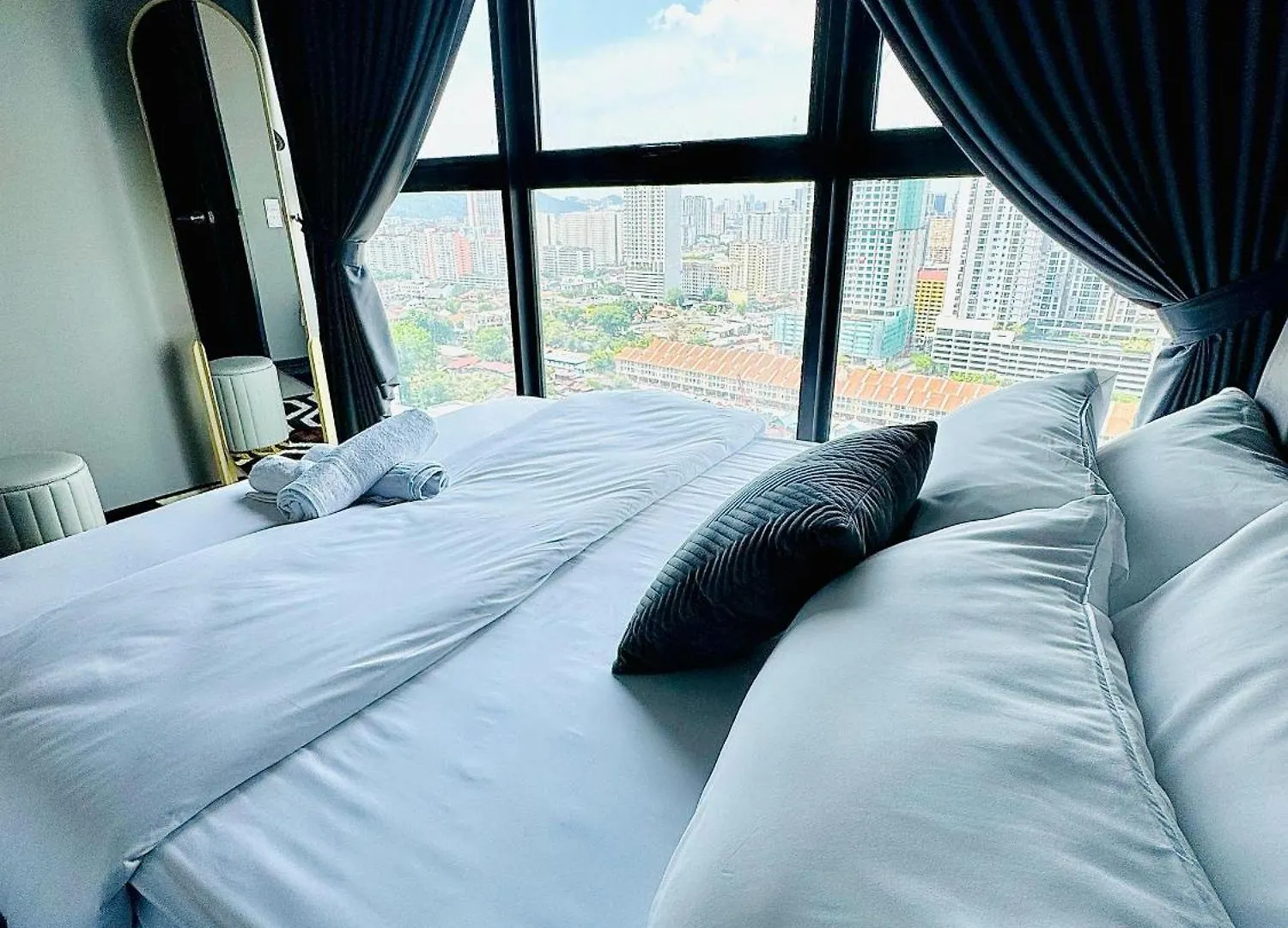 Jac Urban Suites Luxury & Premium Staycation 10Pax George Town Malezya
